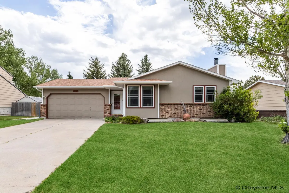 2609 Plains View Rd, Cheyenne, WY 82009 - #1