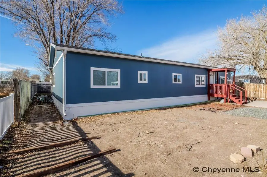 1118 Lake Pl, Cheyenne, WY 82007 - #2