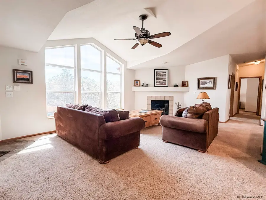 1040 Trails End Dr, Cheyenne, WY 82009 - #2
