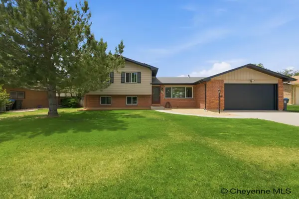 1949 Cheshire Dr, Cheyenne, WY 82001