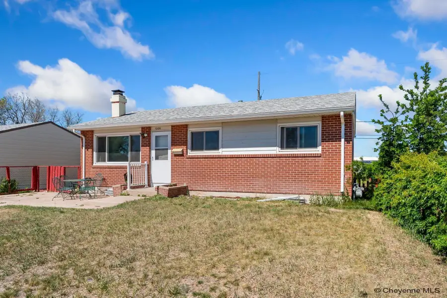 1306 S Arp Ave, Cheyenne, WY 82007 - #2