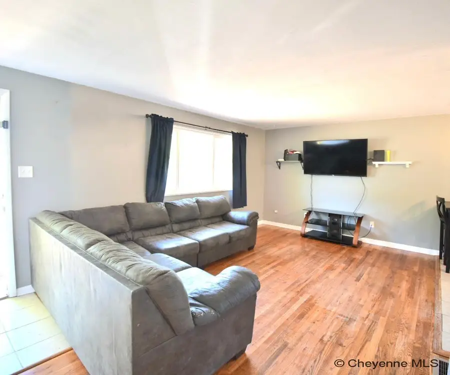 233 Hynds Ave, Cheyenne, WY 82007 - #3