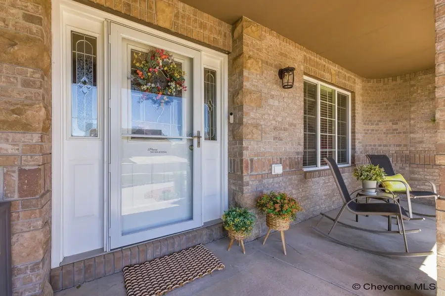 7610 Hawthorne Dr, Cheyenne, WY 82009 - #3