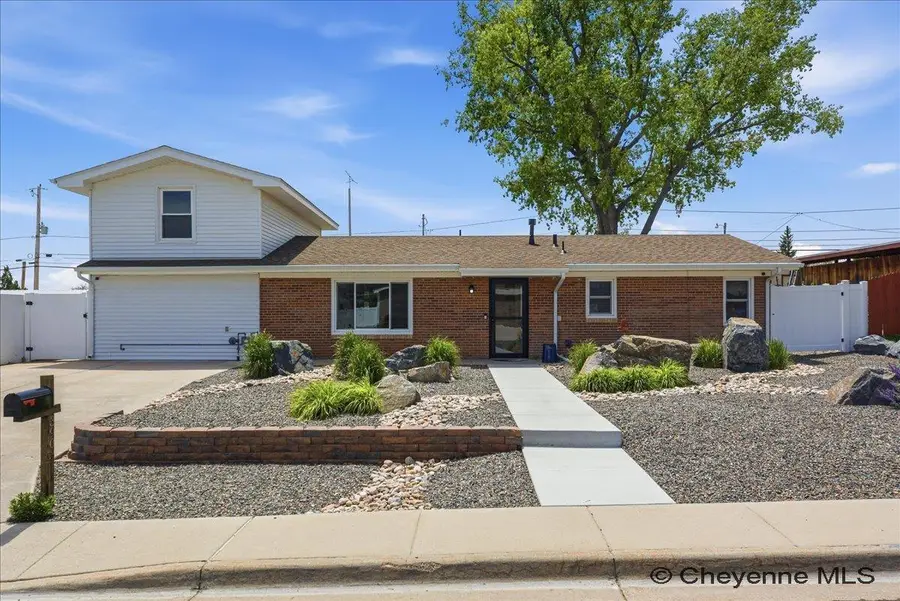 3903 Bevans St, Cheyenne, WY 82009 - #2