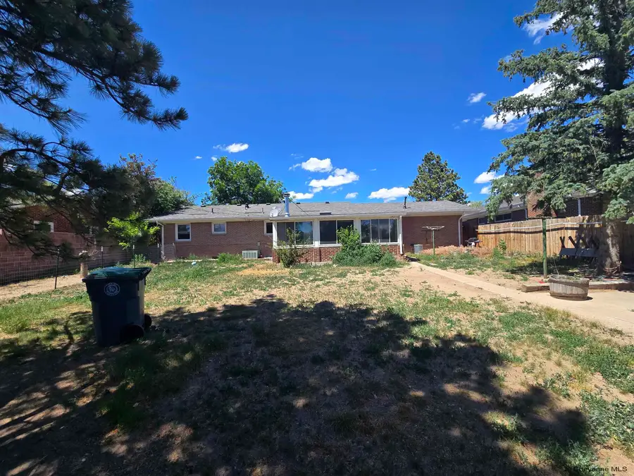 721 Arapaho St, Cheyenne, WY 82009 - #3
