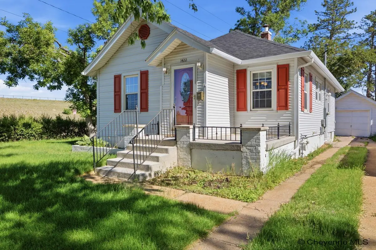1422 W 32nd St, Cheyenne, WY 82001 - #1