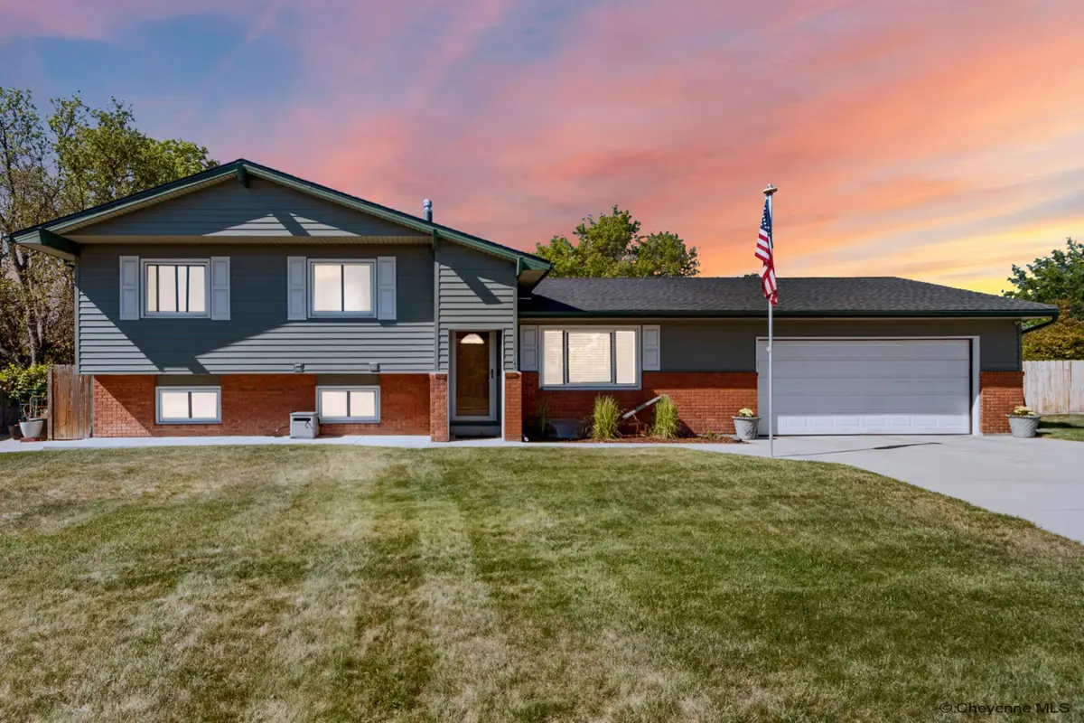 5041 Roundtop Dr, Cheyenne, WY 82009 - #1