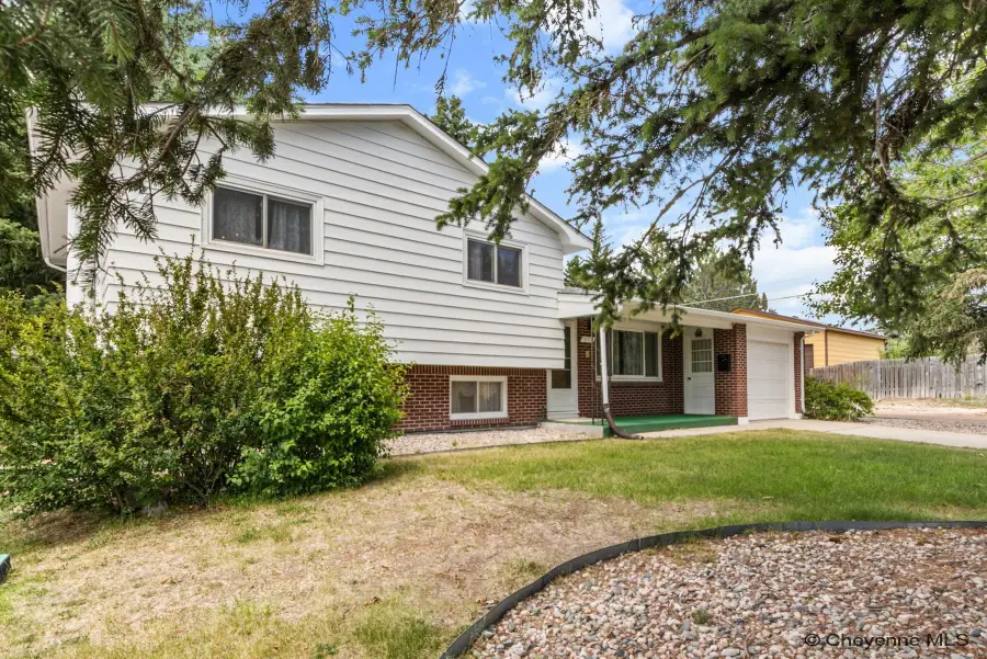 502 Harvard Ln, Cheyenne, WY 82009 - #2