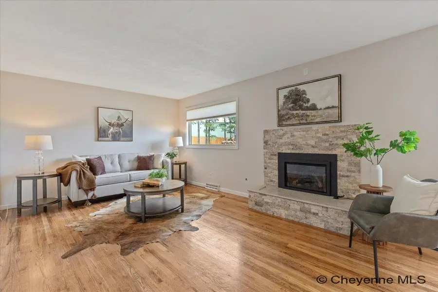 852 E Riding Club Rd, Cheyenne, WY 82009 - #3