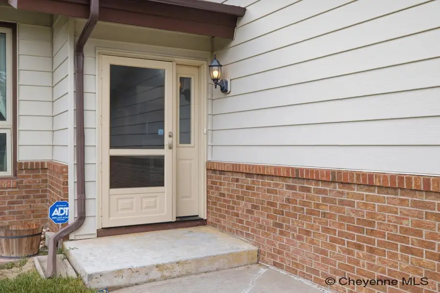 400 Manewal Dr, Cheyenne, WY 82009 - #2