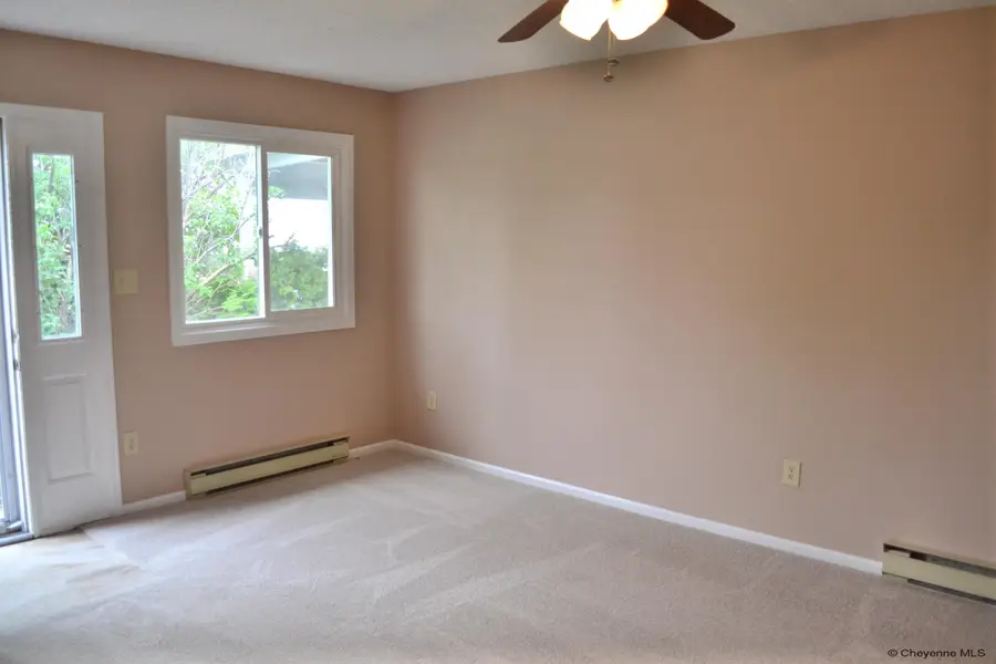 1813 Copperville Rd, Cheyenne, WY 82001 - #2