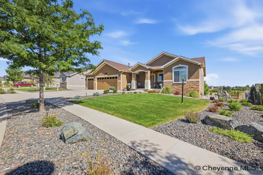 918 Samuel Ln, Cheyenne, WY 82009 - #2