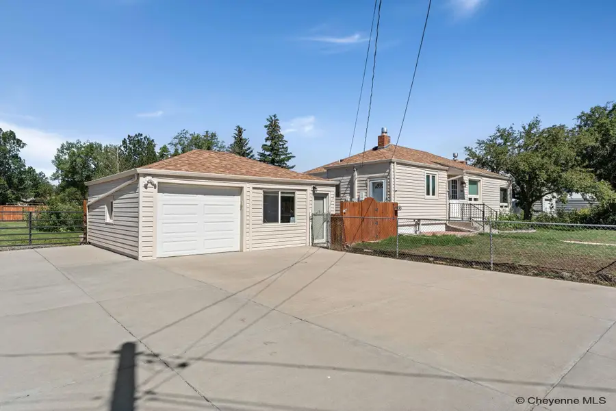 2002 S 3rd Ave, Cheyenne, WY 82007 - #2