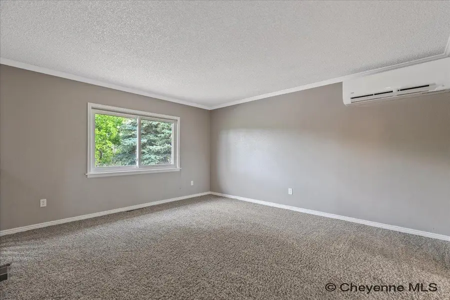 4303 Carla Dr, Cheyenne, WY 82009 - #3