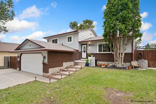 5220 Bowie Dr, Cheyenne, WY 82009