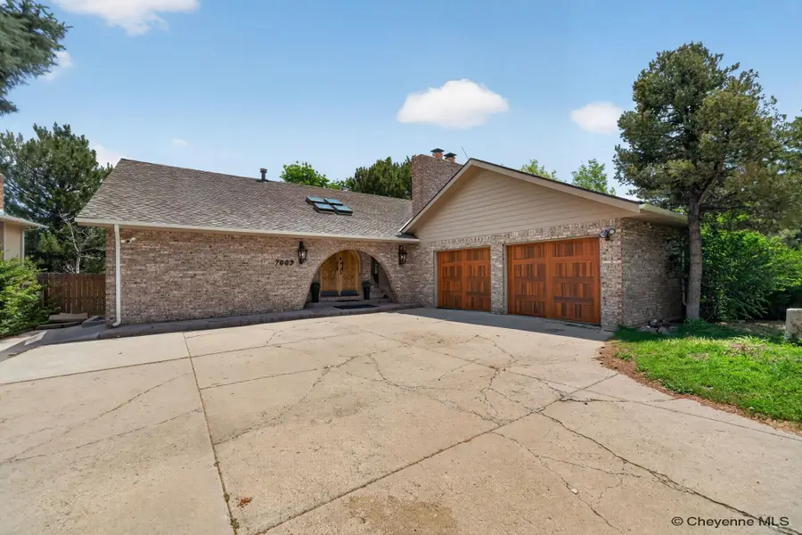 7009 Valley View Pl, Cheyenne, WY 82009 - #2