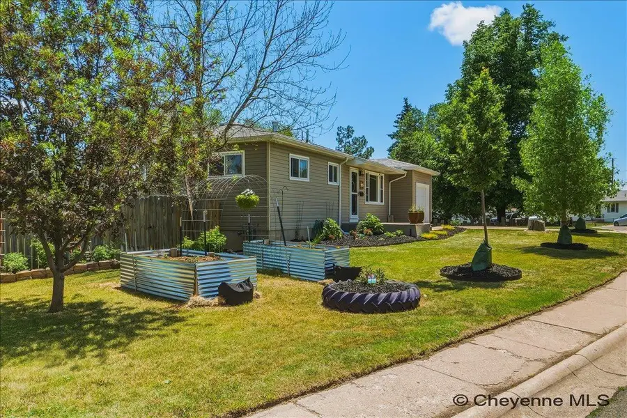 909 Kingham Dr, Cheyenne, WY 82001 - #3