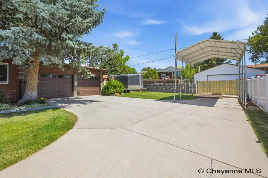 5409 Sagebrush Ave, Cheyenne, WY 82009 - #3