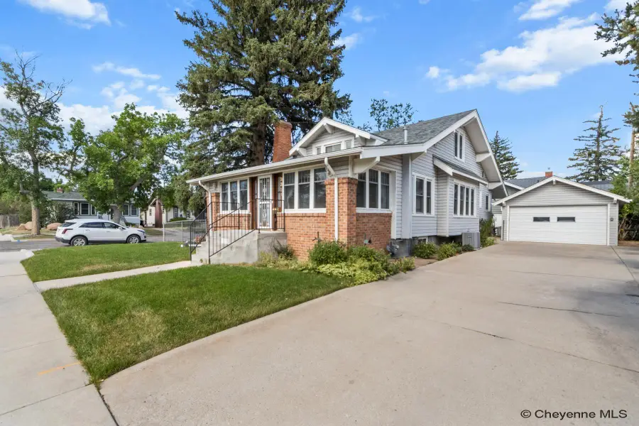 3321 Warren Ave, Cheyenne, WY 82001 - #2