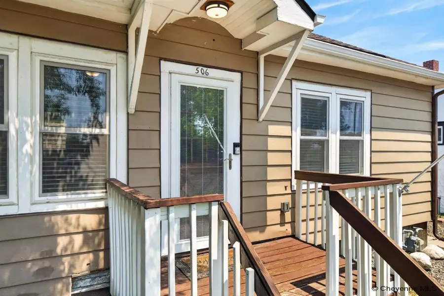 506 W 10th St, Cheyenne, WY 82007 - #3