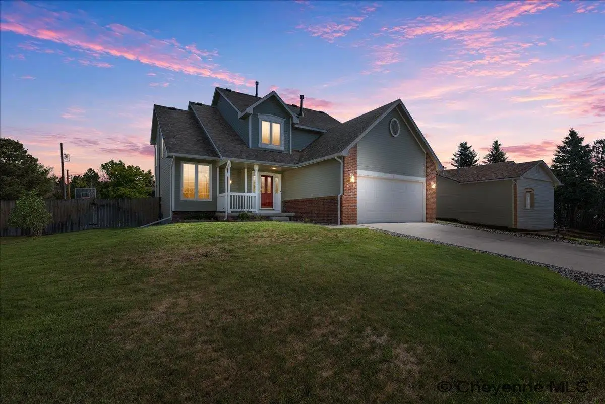 210 Comanche Dr, Cheyenne, WY 82009 - #1