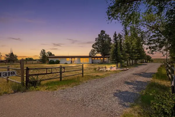 1319 Terry Ranch Rd, Cheyenne, WY 82007
