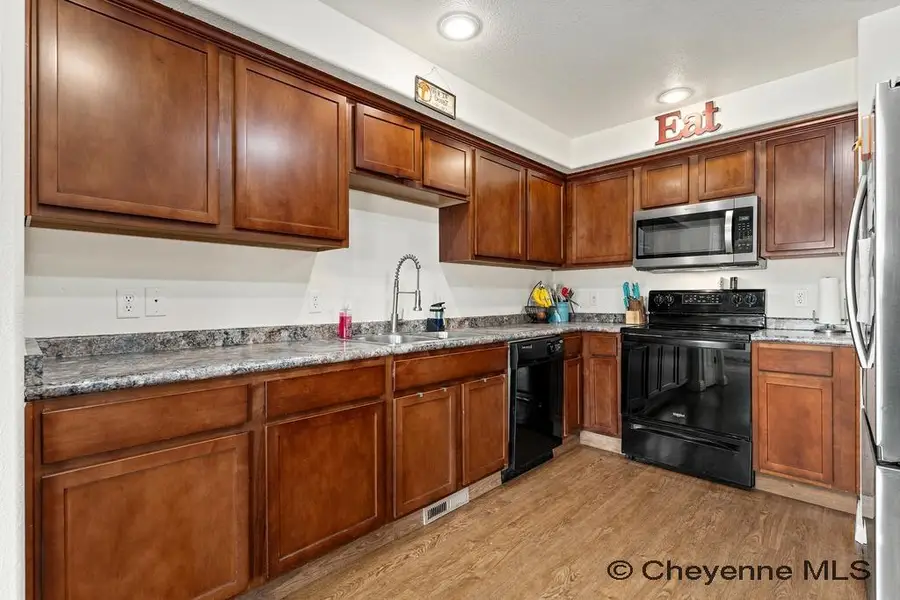4004 Gunsmoke Rd, Cheyenne, WY 82001 - #3