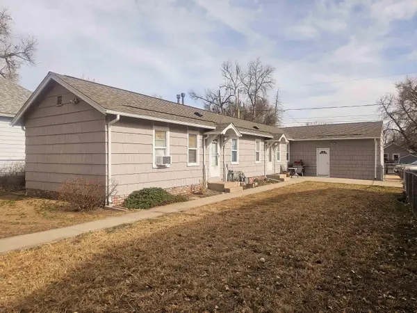 3205 Reed Ave, Cheyenne, WY 82001