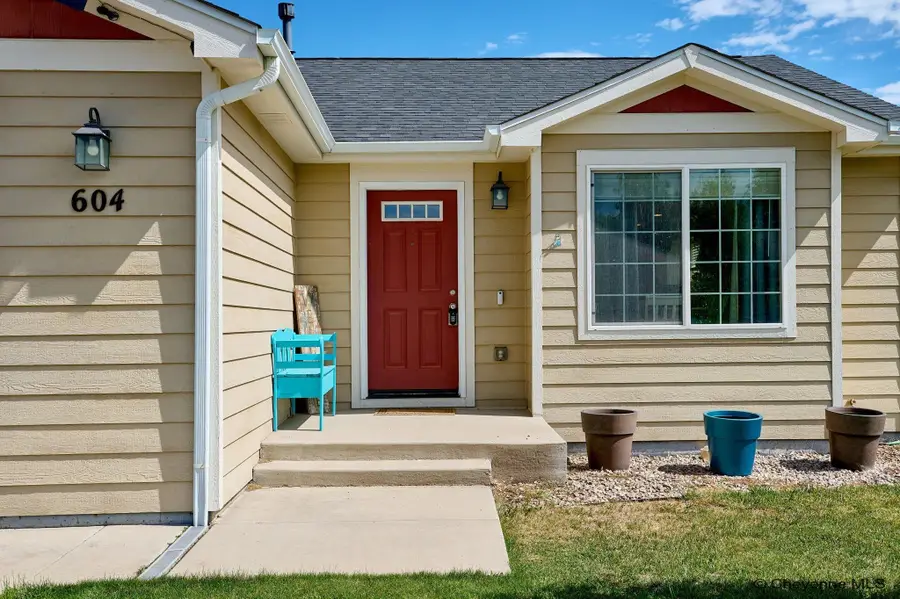 604 Citrus St, Cheyenne, WY 82007 - #3