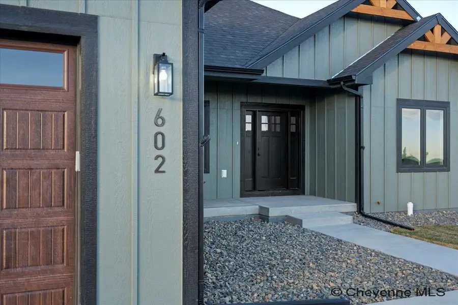 606 Horseshoe Rd, Burns, WY 82053 - #2