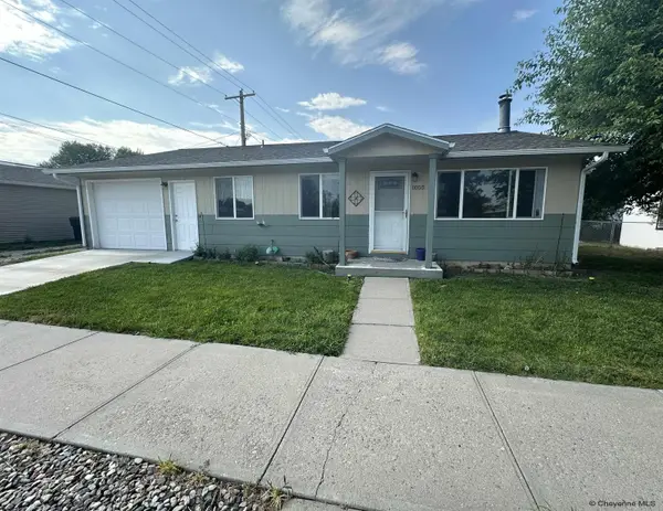 1055 Pine St, Wheatland, WY 82201