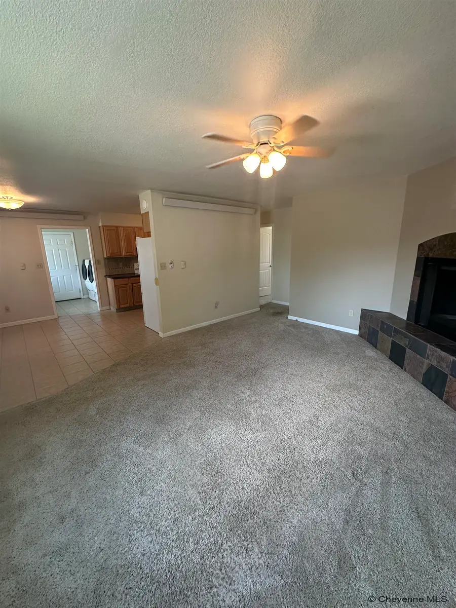 1055 Pine St, Wheatland, WY 82201 - #3