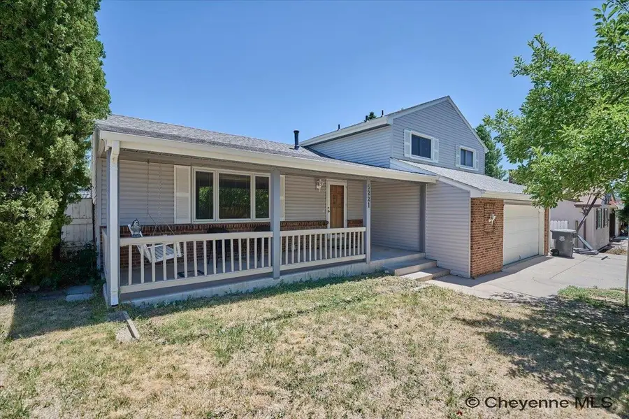 5221 Bowie Dr, Cheyenne, WY 82009 - #2