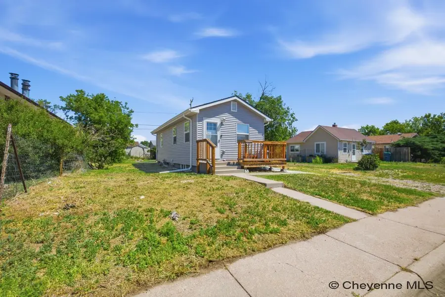 2006 E 16th St, Cheyenne, WY 82001 - #2