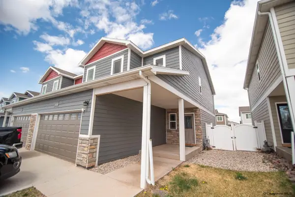 4521 Bobolink Ln #102B, Laramie, WY 82070