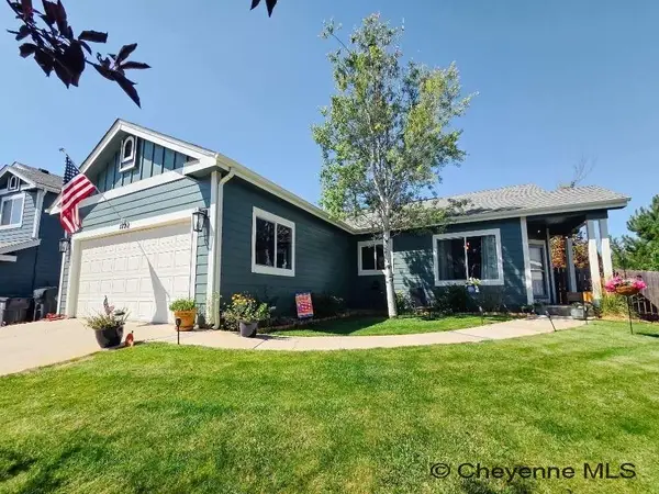 1722 Sunny Hill, Cheyenne, WY 82001