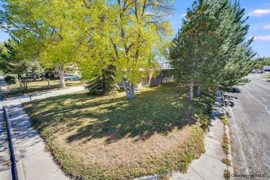 503 E 2nd St, Cheyenne, WY 82007 - #2