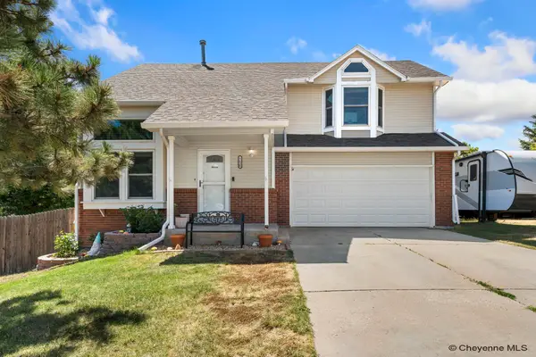 5630 Red Bluff, Cheyenne, WY 82009