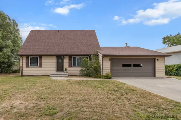 1813 S 2nd Ave, Cheyenne, WY 82007-3351