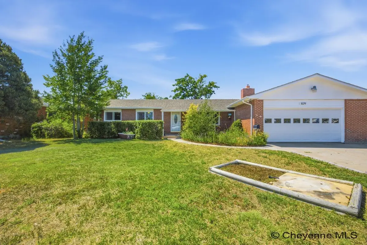 829 E Carlson St, Cheyenne, WY 82009 - #1