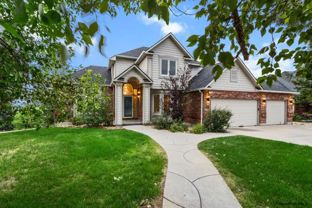 2957 Thomas Rd, Cheyenne, WY 82009 - #1