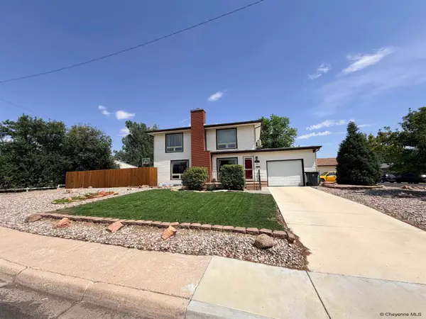 907 Baldwin Dr, Cheyenne, WY 82001