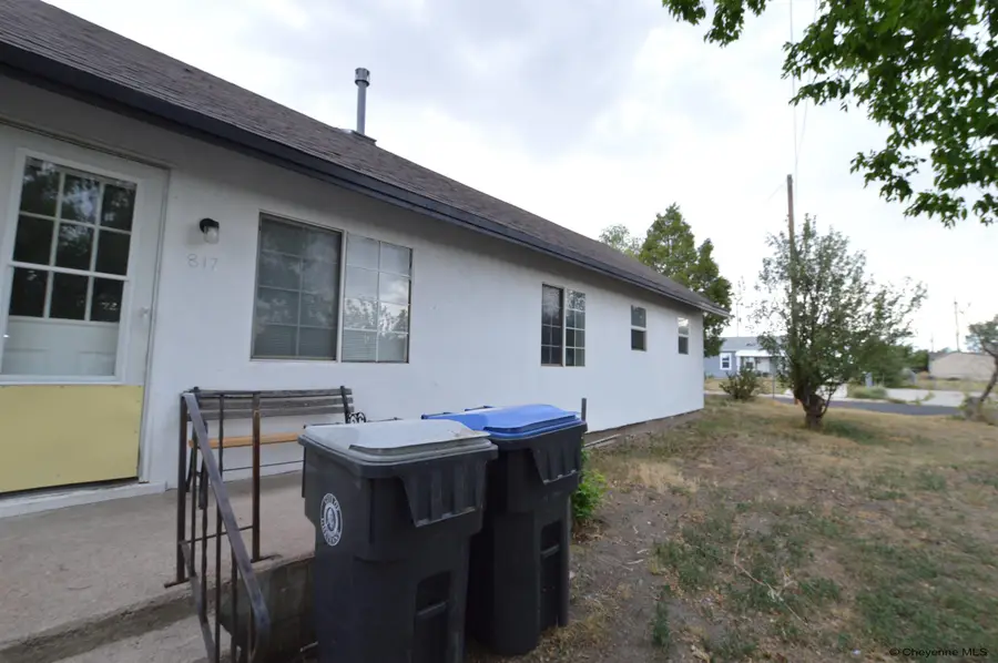 817 & 819 W 9th St, Cheyenne, WY 82007 - #2