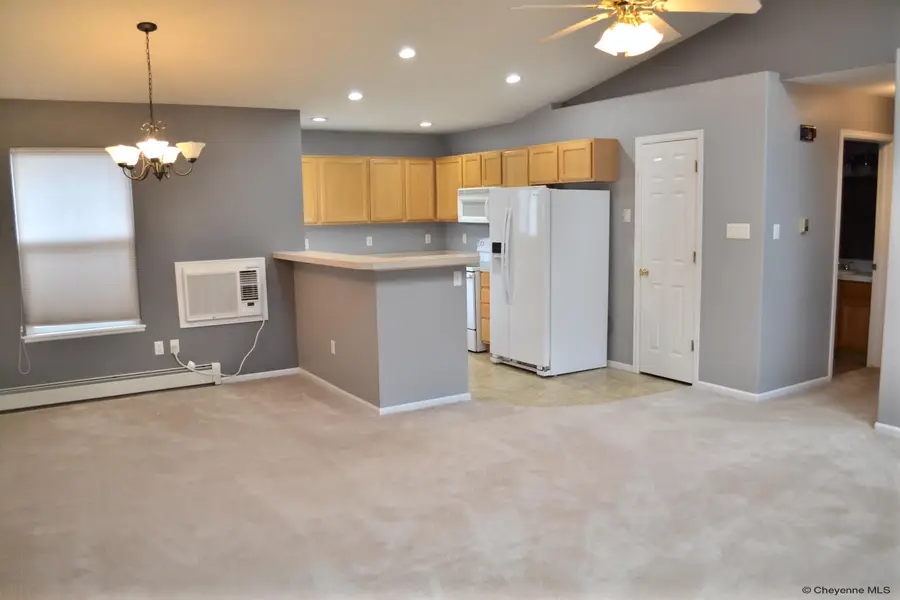 323 Appletree Ln, Cheyenne, WY 82009 - #2