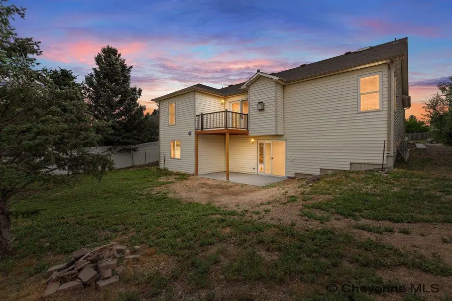1112 Crescent Dr, Cheyenne, WY 82007 - #2