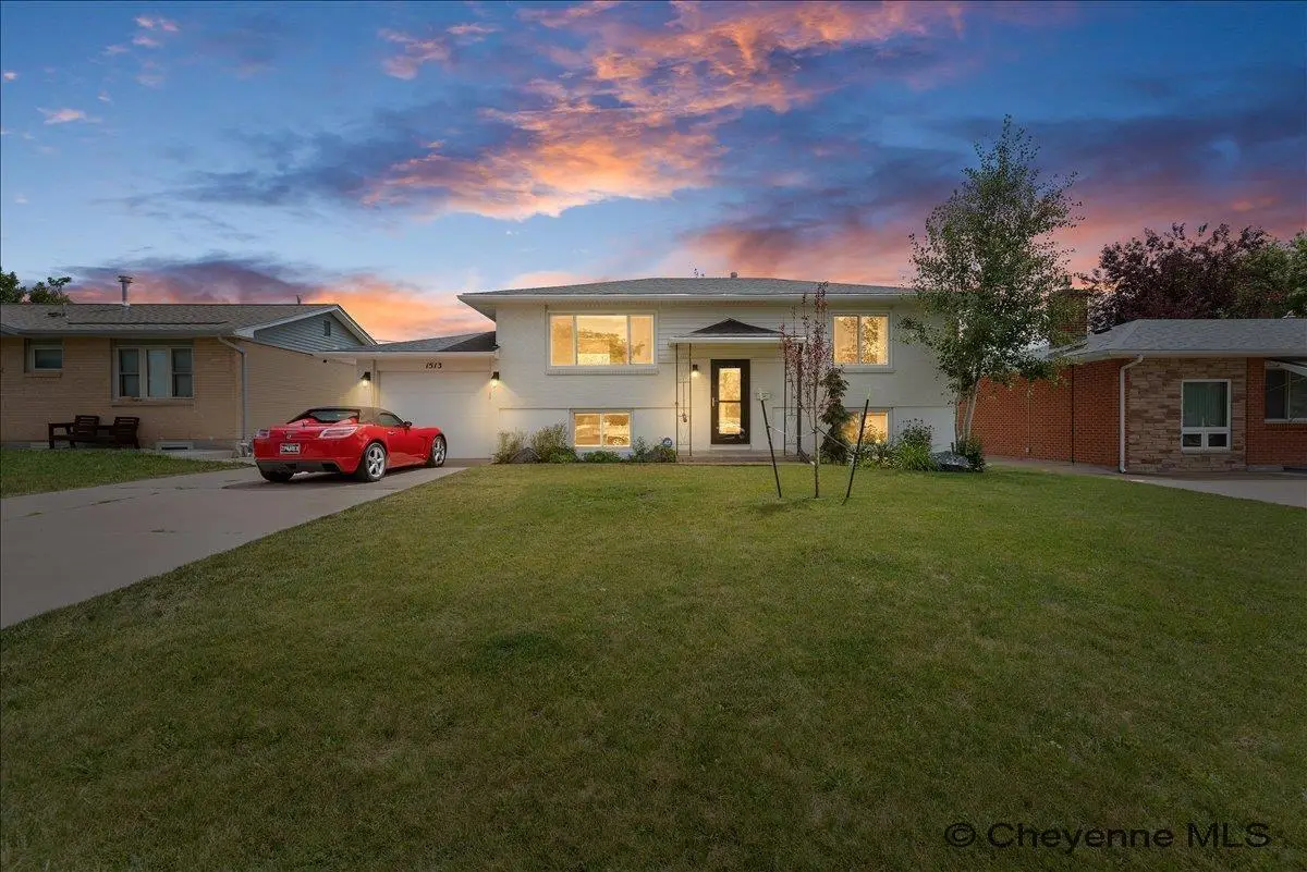 1513 Monroe Ave, Cheyenne, WY 82001 - #1
