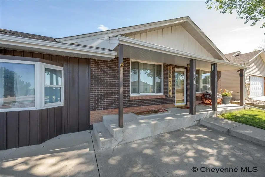 136 Quincy Rd, Cheyenne, WY 82009 - #2