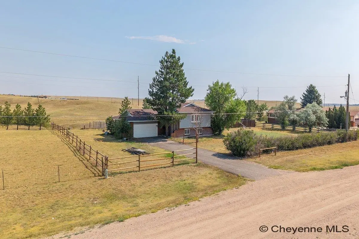 4802 Oasis St, Cheyenne, WY 82009 - #1
