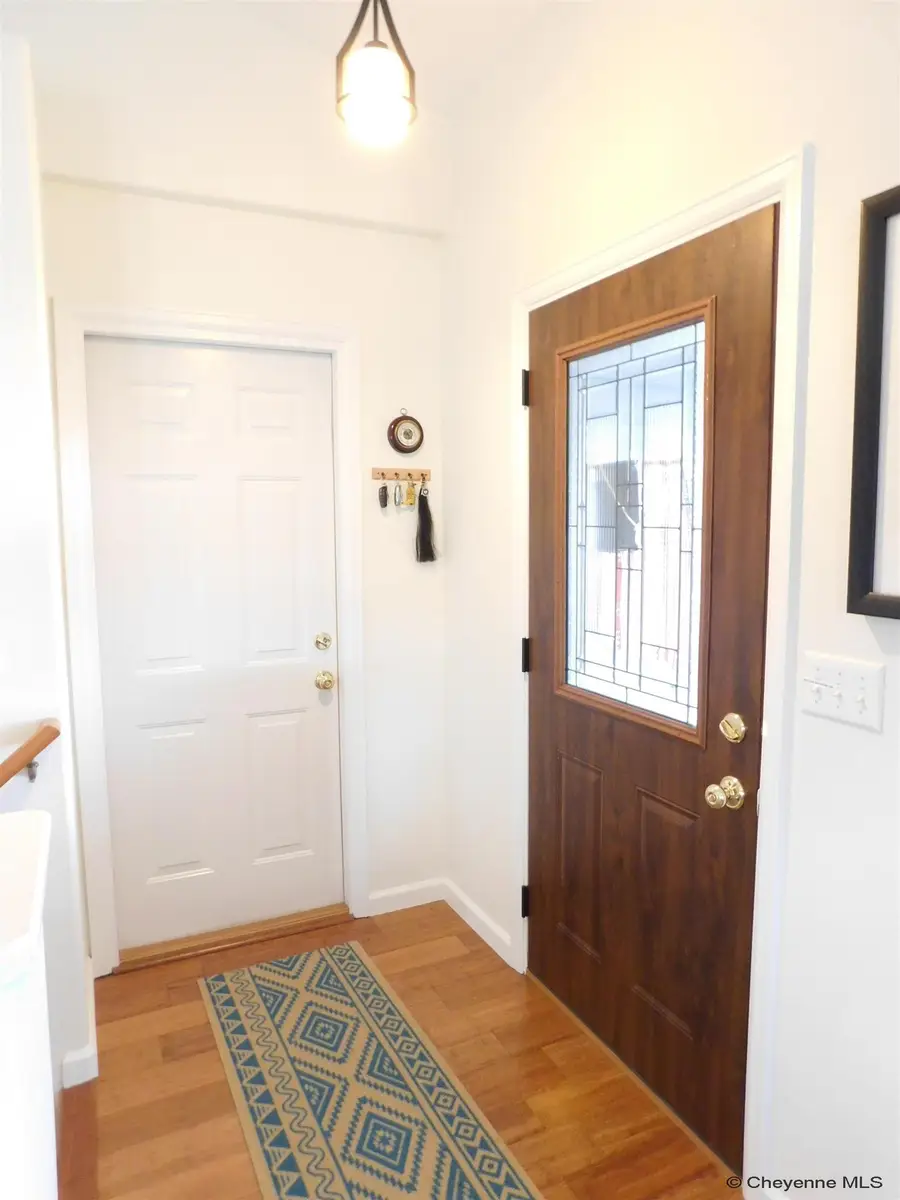 6631 Elizabeth Rd, Cheyenne, WY 82009 - #3