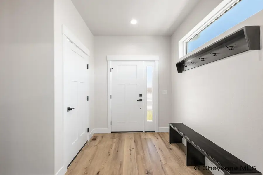 4061 Saddleback Ln, Cheyenne, WY 82001 - #3